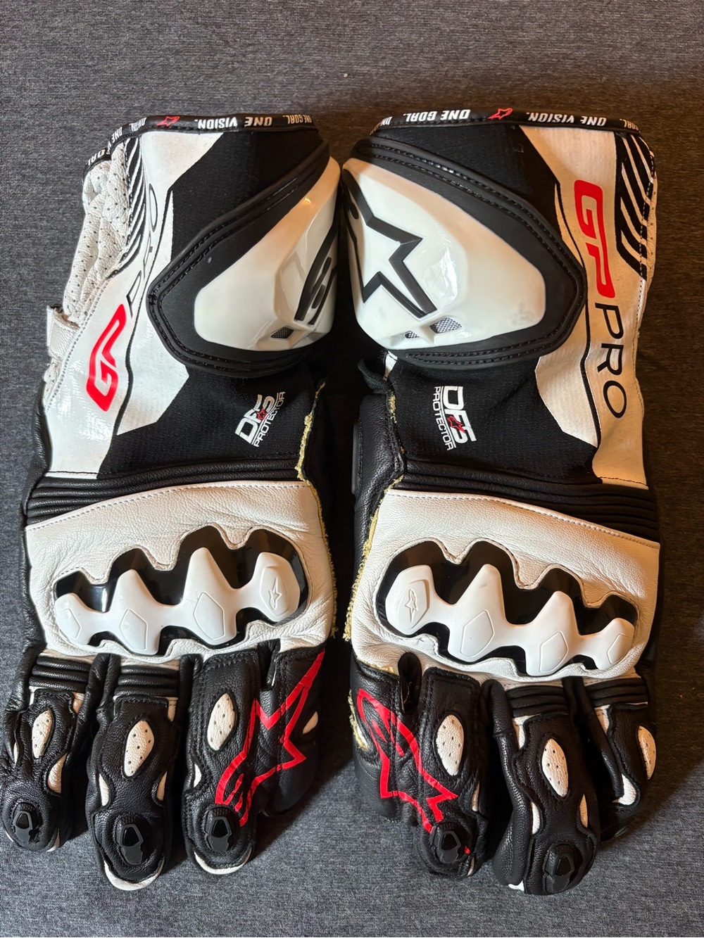 Alpinestars GPNPro V4 Gloves